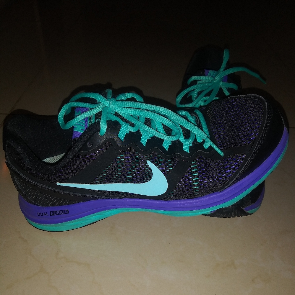 Women's nike shoes